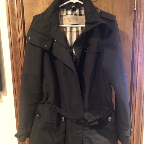 Burberry Jackets & Blazers - Burberry Britt women’s nylon coat